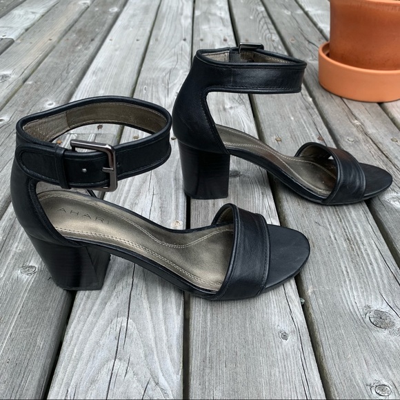 Tahari Black Open Toe Slingback with Chunky Heel - Picture 5 of 7